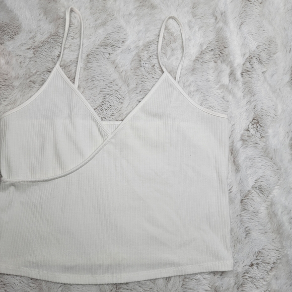 Basics By Pacsun White Ribbed V Neck Cami Tank Top Size L - Picture 3 of 11